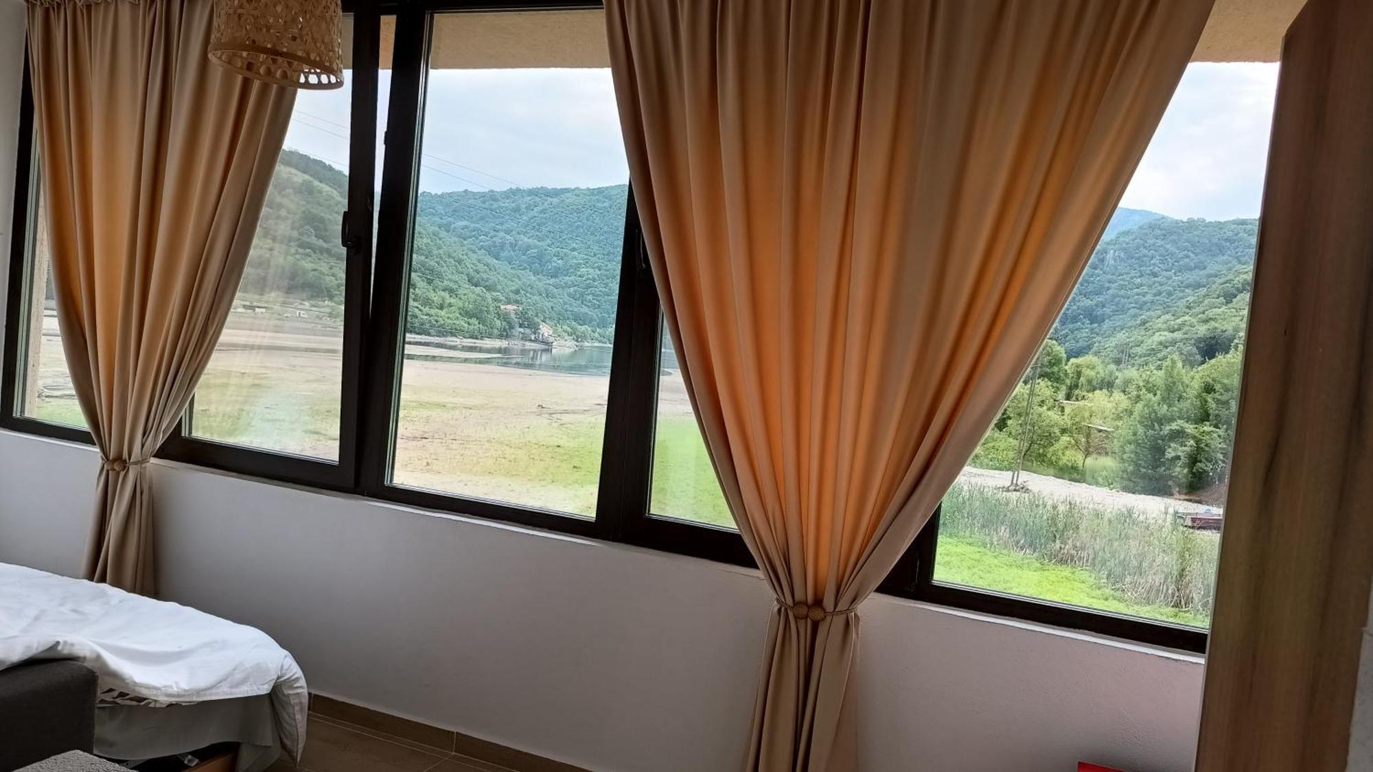 Casa Colt De Rai Apartment Ogradena Phòng bức ảnh